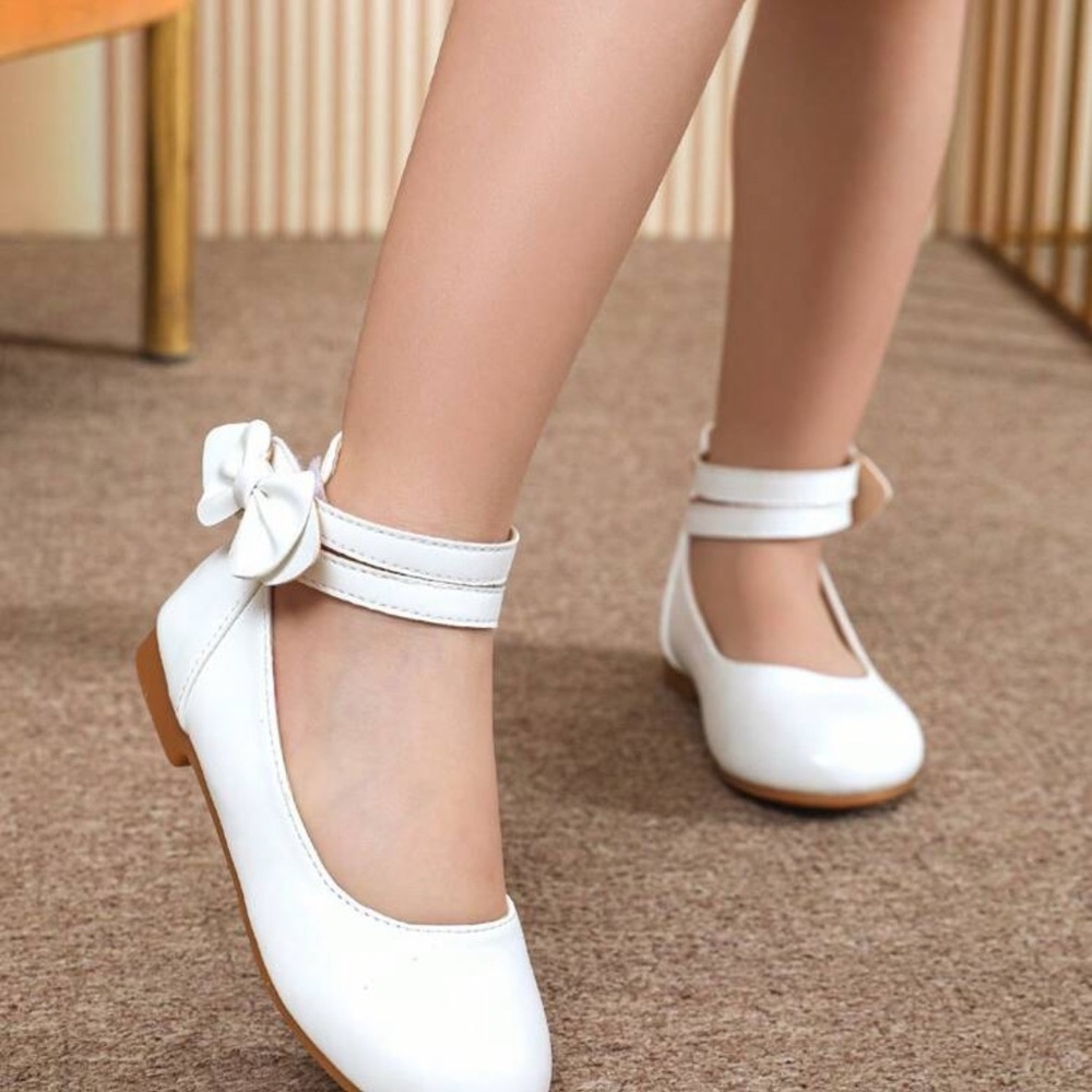 SHEIN White Kids Flats with Bow Accent